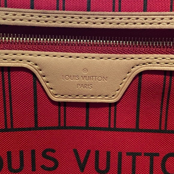 Louis Vuitton Monogram Neverfull MM - Picture 5 of 14
